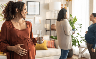 Actor portrayal of pregnant women talking